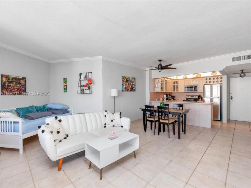 Condo for sale at Sea Air Towers 1421