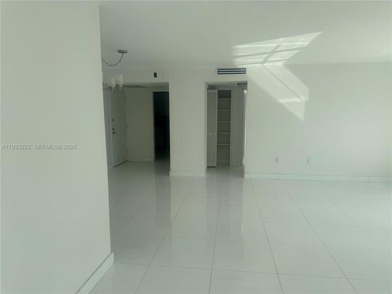 Comprar apartamento en Gables Plaza 1103