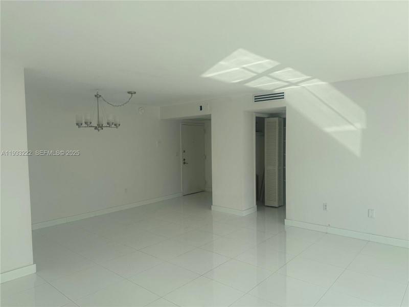 Comprar apartamento en Gables Plaza 1103
