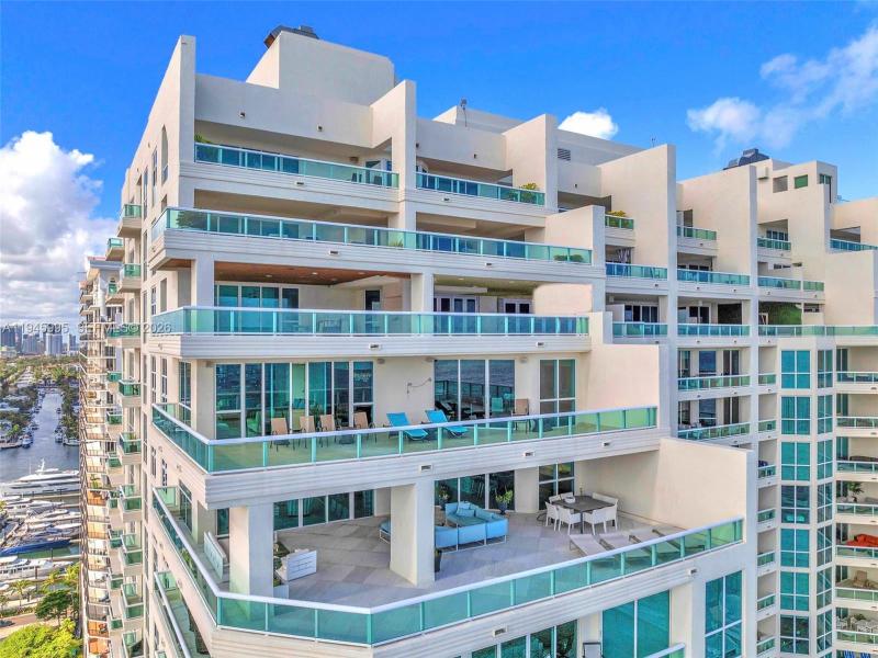 Condo for sale at Las Olas Beach Club 2601
