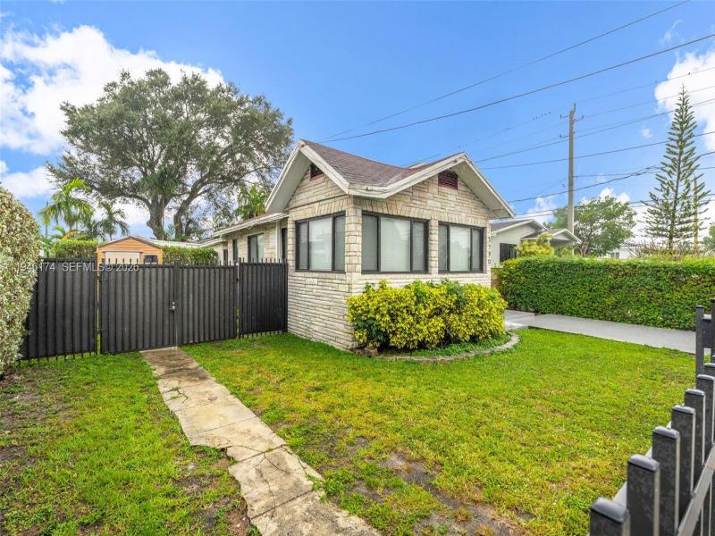 Property photo # 1