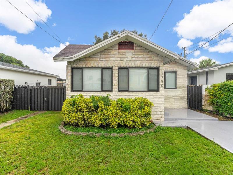 Property photo # 0
