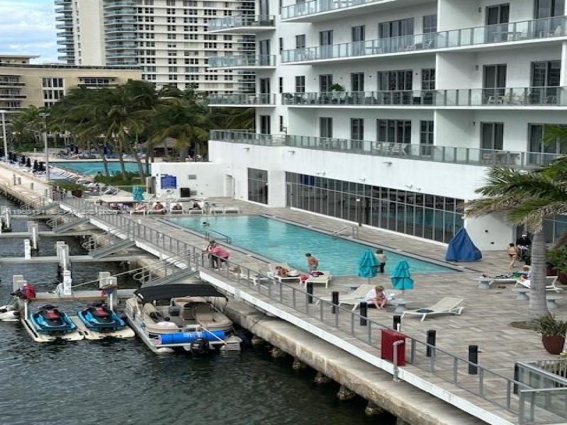 Hyde Beach House Apt #R2702