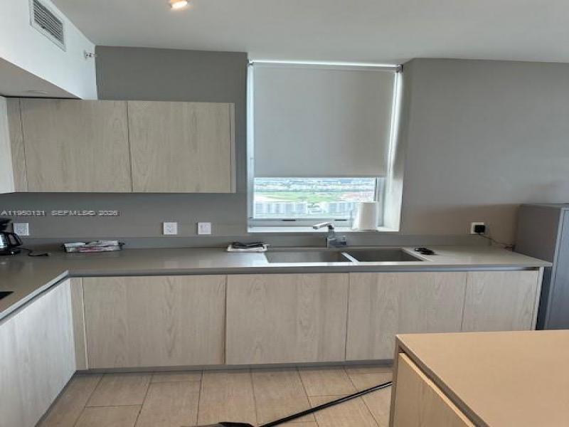 Comprar apartamento no Hyde Beach House R2702