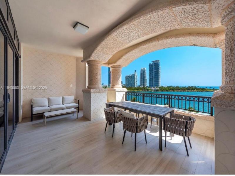 Condo for sale at Palazzo Del Sol 7055