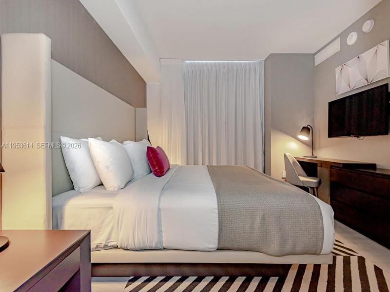 Condo for sale at Hyde Beach House R2701