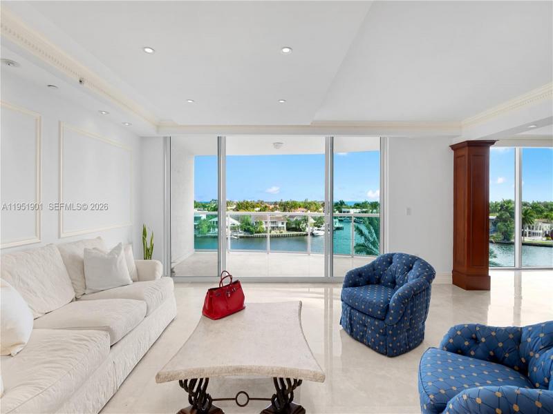 Comprar apartamento en Hamptons South 608
