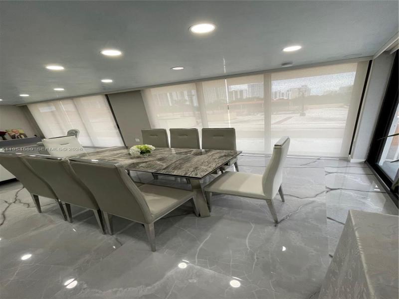 Comprar apartamento en Winston Towers 309