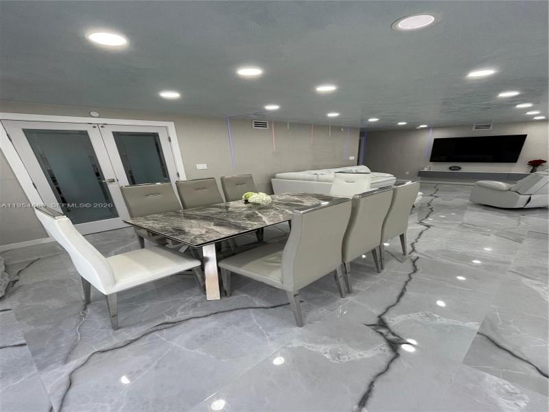 Comprar apartamento en Winston Towers 309