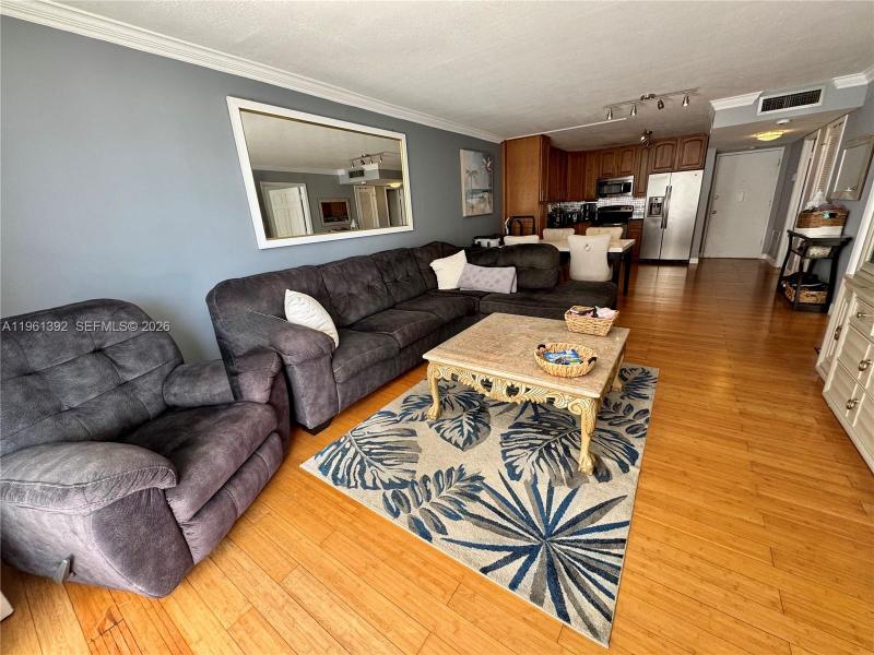 Comprar apartamento en Del Prado South Tower 503