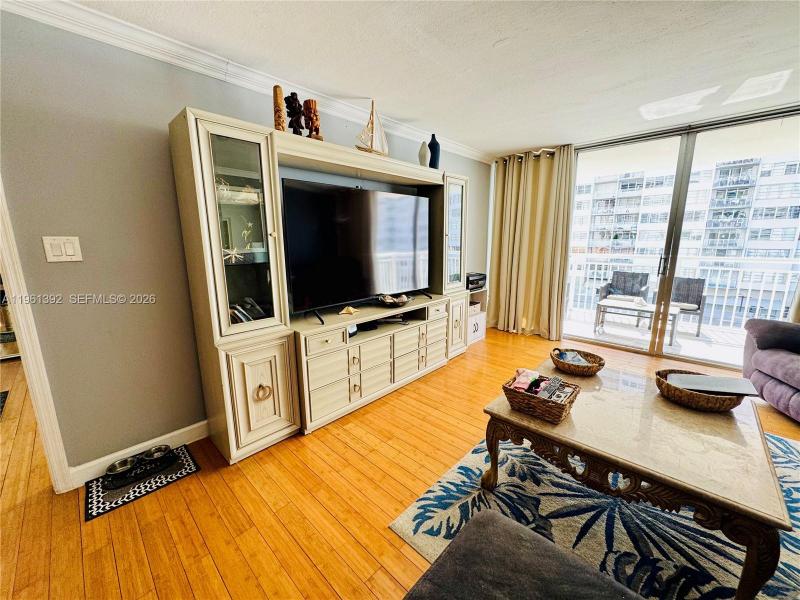 Comprar apartamento en Del Prado South Tower 503