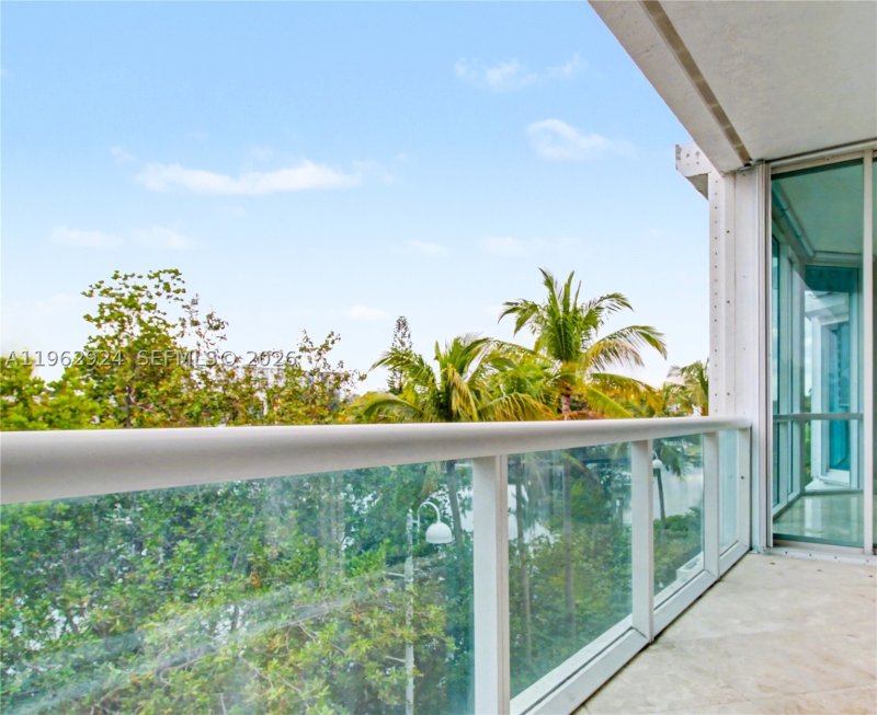 Condo for sale at Oceania 5 TH-9