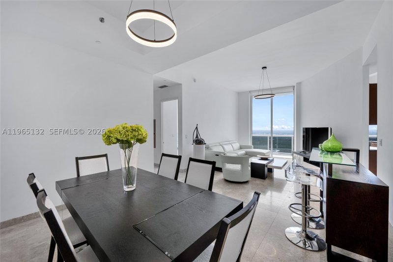 Apartment for rent at Trump Tower One 3805