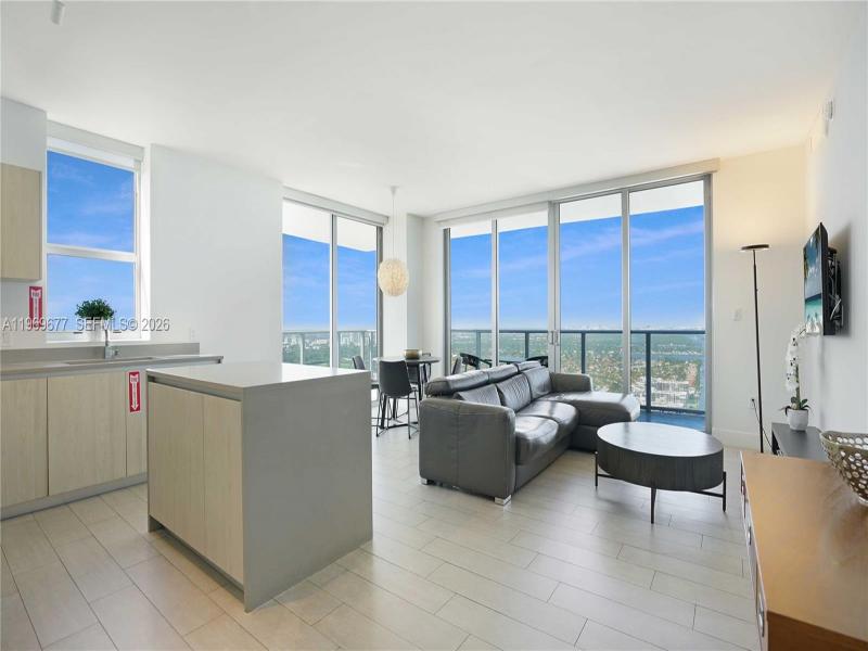 Comprar apartamento no Hyde Beach House T4002
