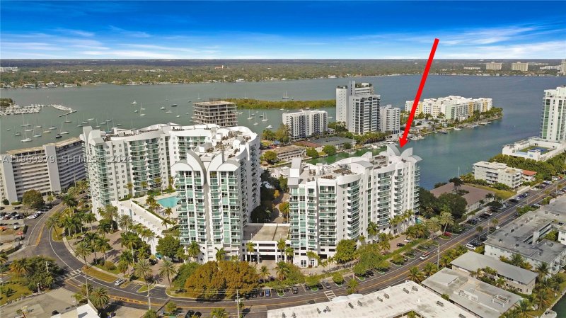 Comprar apartamento no 360 Condominium East 405