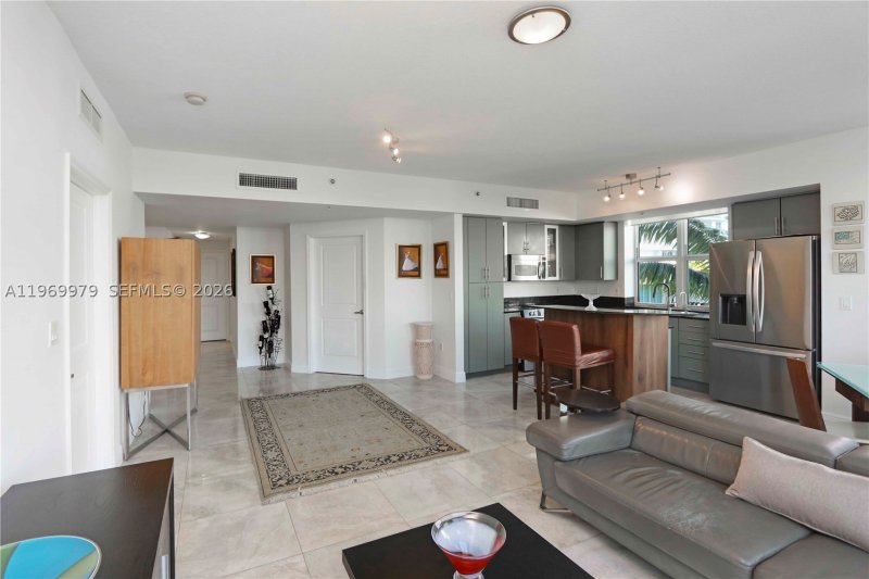 Comprar apartamento no 360 Condominium East 405