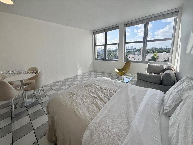 Comprar apartamento en Triton Towers 740