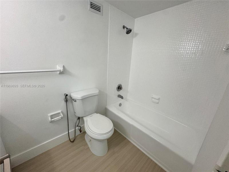 Comprar apartamento en Triton Towers 740