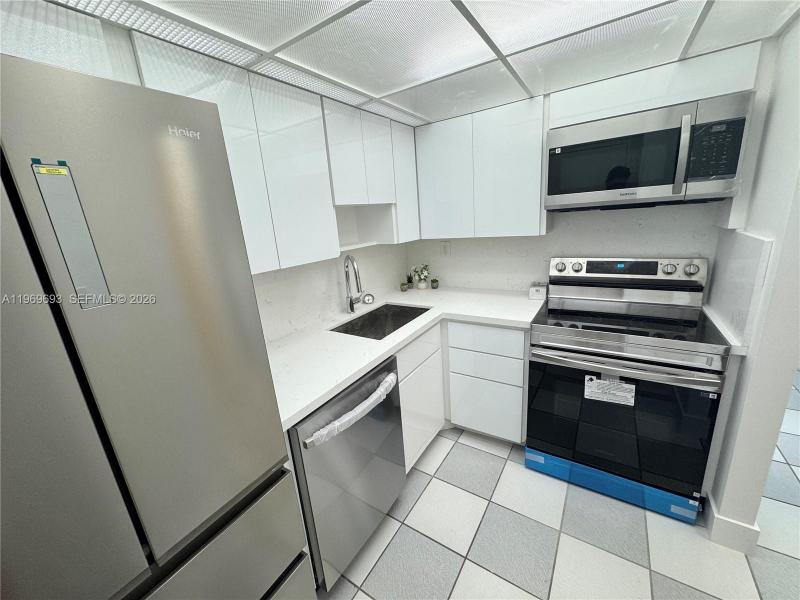 Comprar apartamento en Triton Towers 740