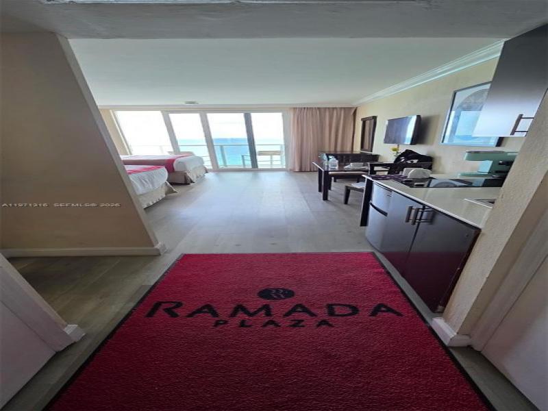 Comprar apartamento no Aventura Beach Club 1011