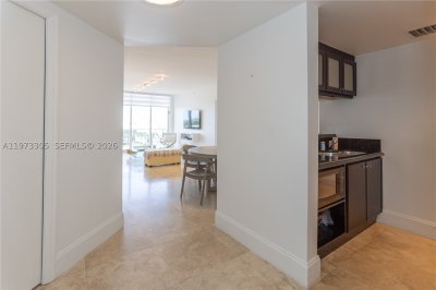 Solimar Apt #N6-F