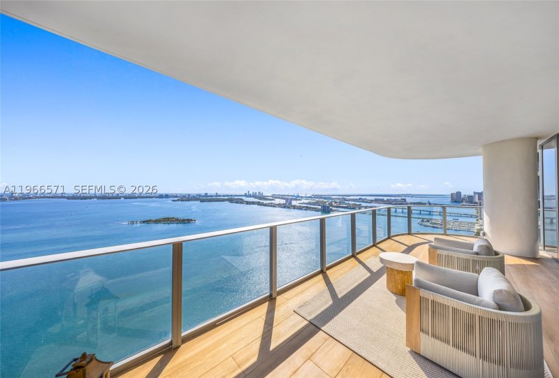 Apartment for rent at Aria Reserve Miami 4007