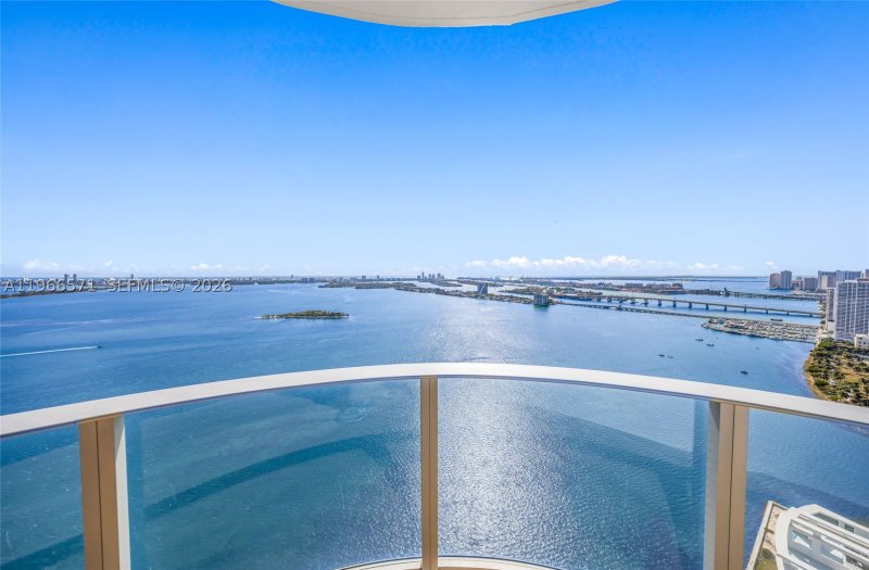 Apartment for rent at Aria Reserve Miami 4007