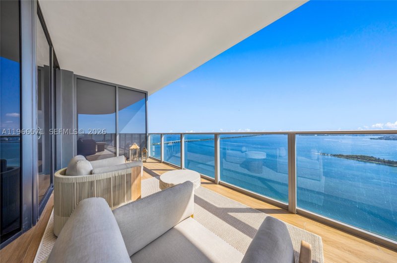 Apartment for rent at Aria Reserve Miami 4007