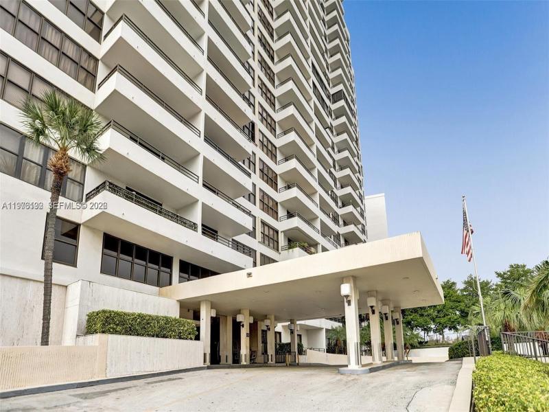 Olympus Condo Apt #1912