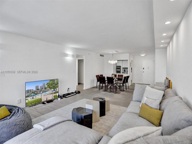 Condo for sale at Olympus Condo 1912