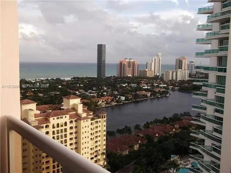 Comprar apartamento en The Landmark TS-3