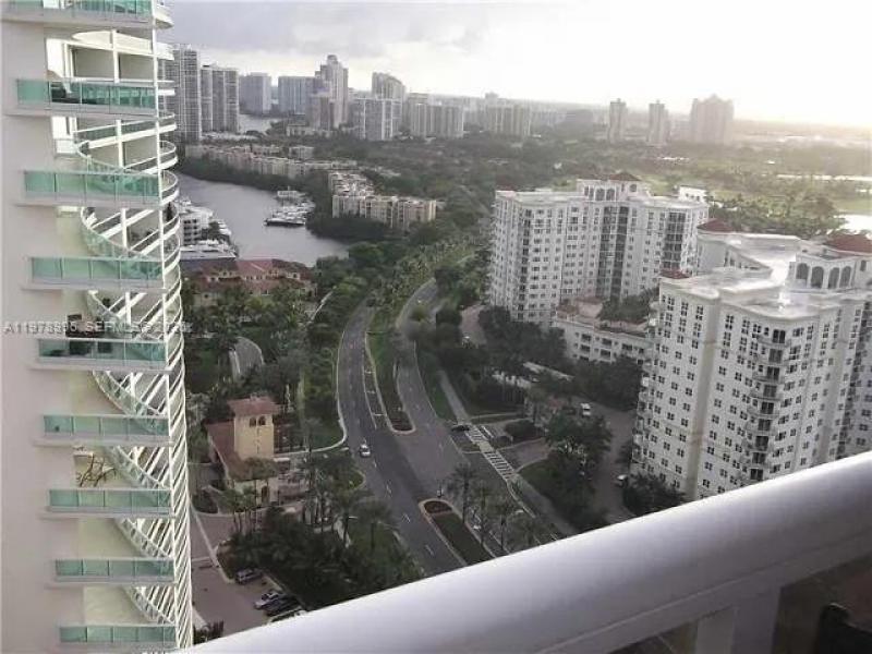 Comprar apartamento en The Landmark TS-3