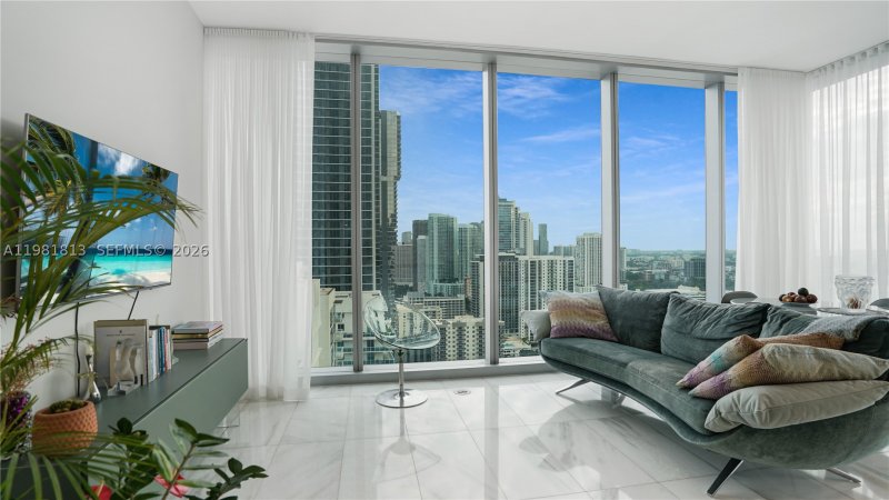 Condo for sale at Missoni Baia 3005