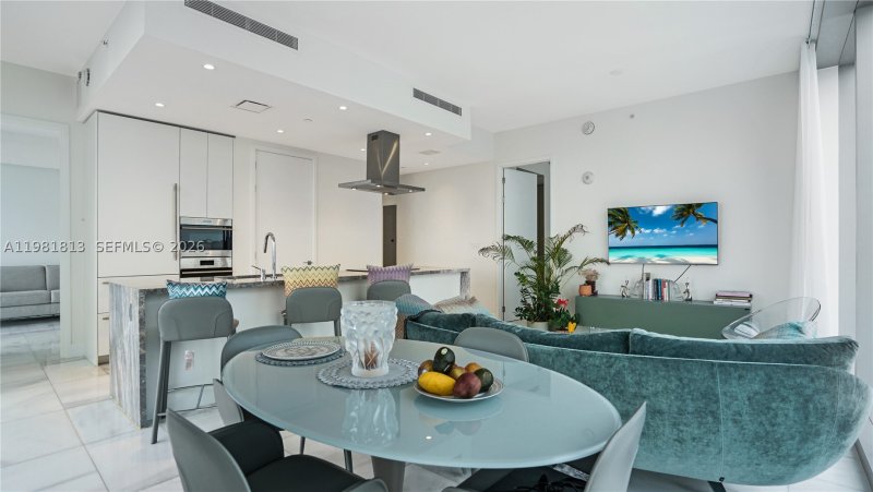 Condo for sale at Missoni Baia 3005