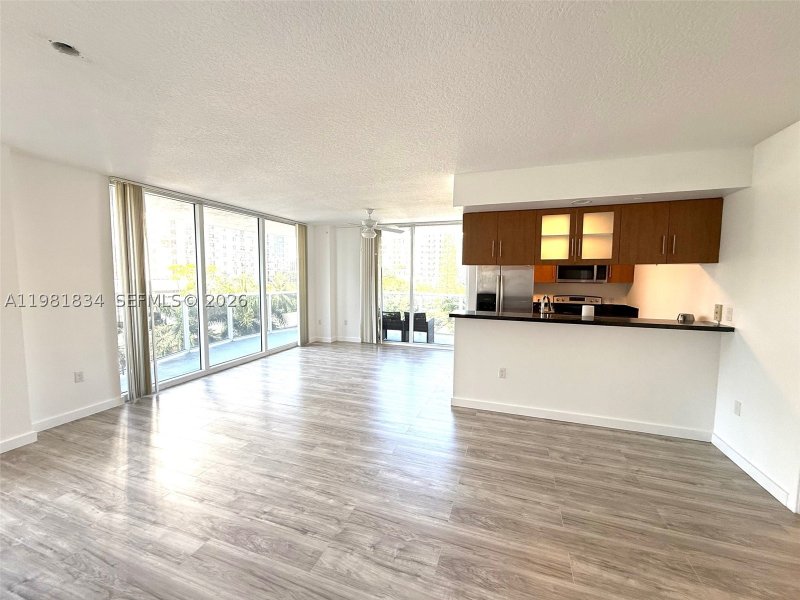 Apartment for rent at 23 Biscayne Bay 605