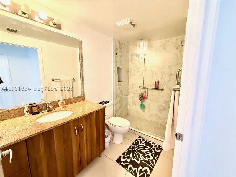 Apartment for rent at 23 Biscayne Bay 605