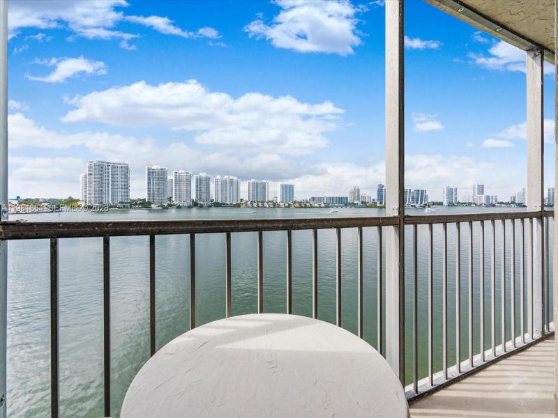 Comprar apartamento en Fairview House S-707