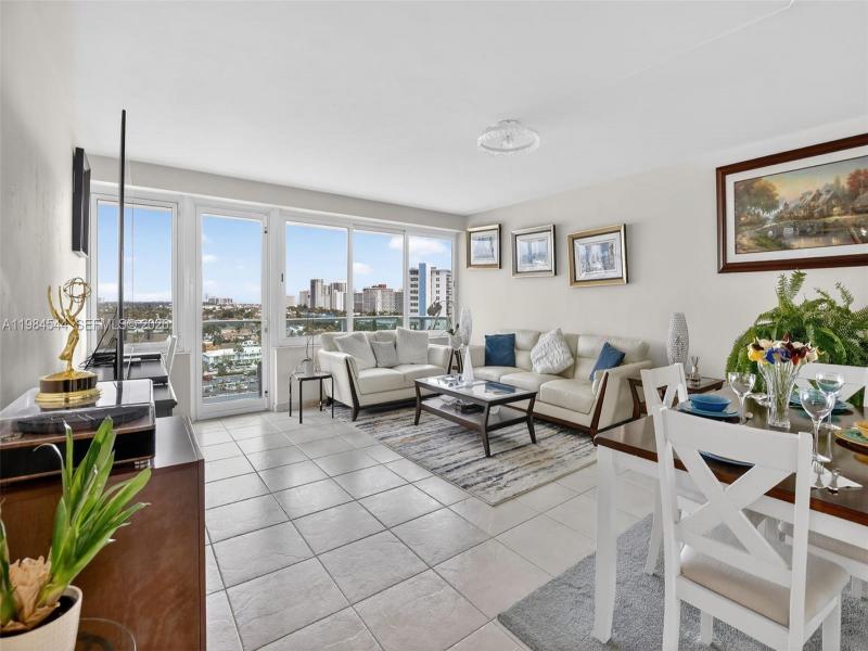 Condo for sale at Coral Ridge Towers 1207