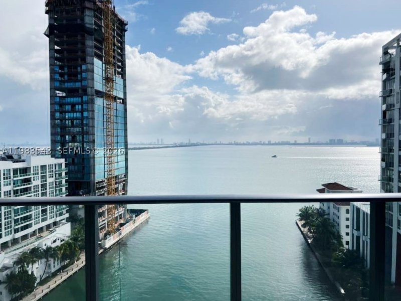 Icon Bay Apt #1407