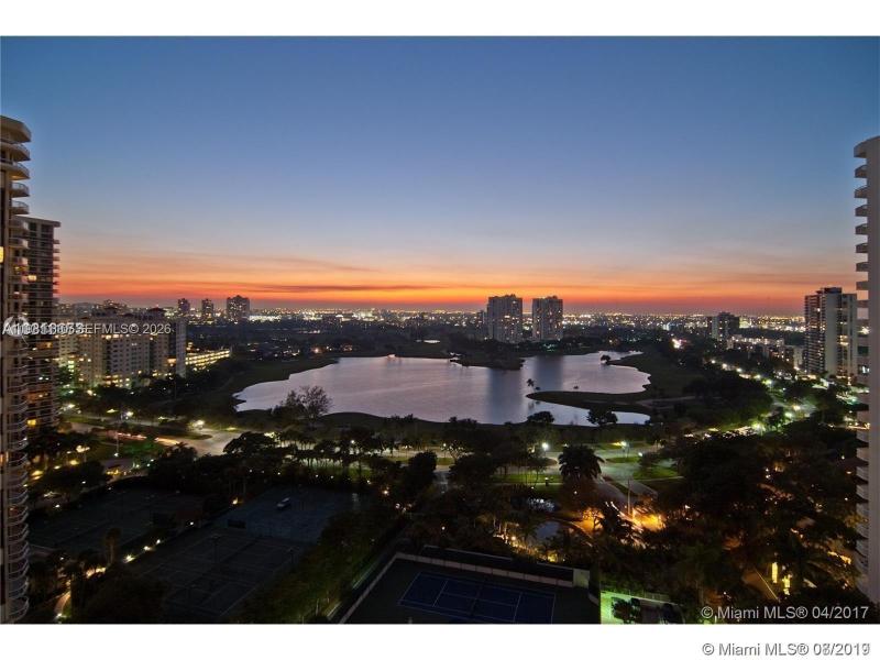 Comprar apartamento en Hamptons West 1703