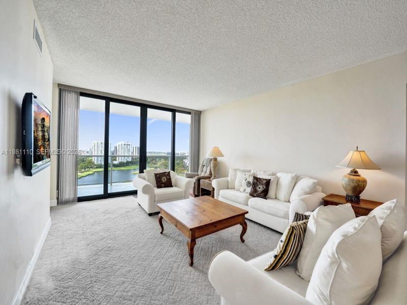 Comprar apartamento en Hamptons West 1703