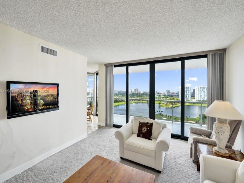 Comprar apartamento en Hamptons West 1703