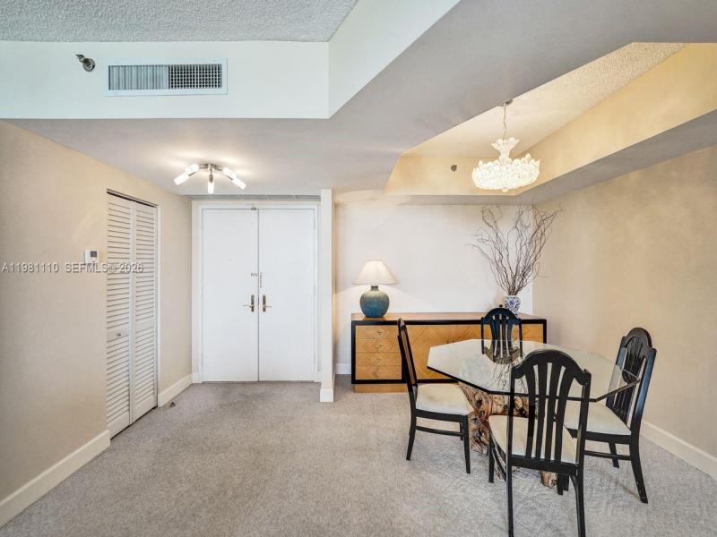 Comprar apartamento en Hamptons West 1703