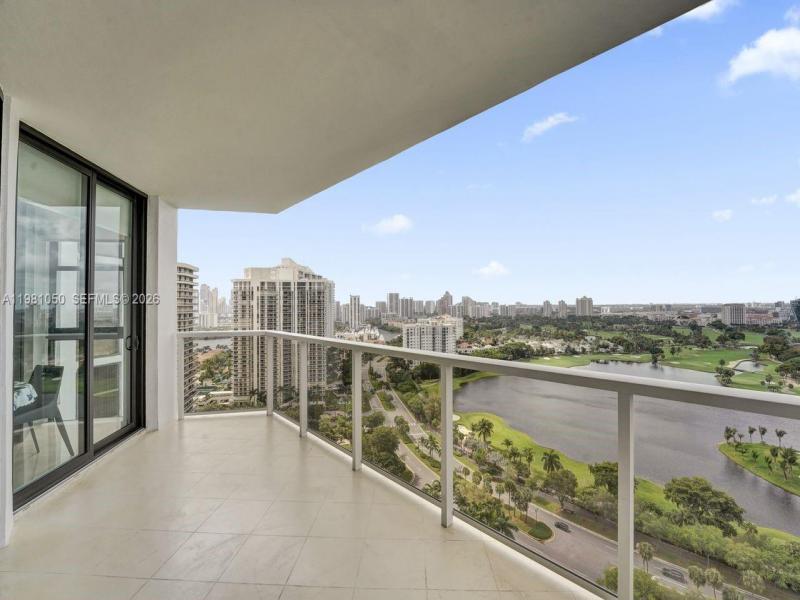 Comprar apartamento en Hamptons West 2209