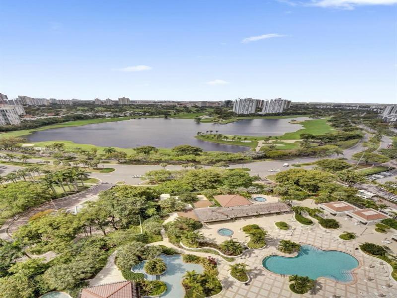 Comprar apartamento en Hamptons West 2209