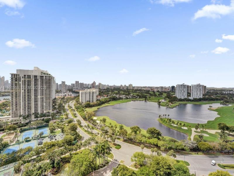 Comprar apartamento en Hamptons West 2209