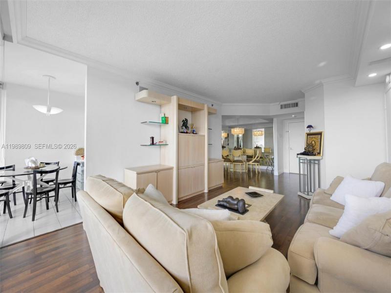 Comprar apartamento en Harbor Tower at Waterways 1204