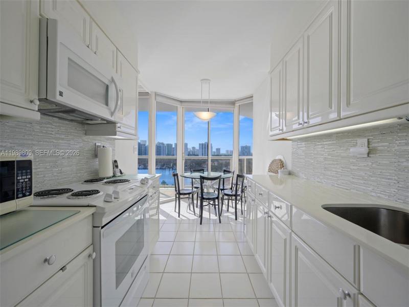Comprar apartamento en Harbor Tower at Waterways 1204