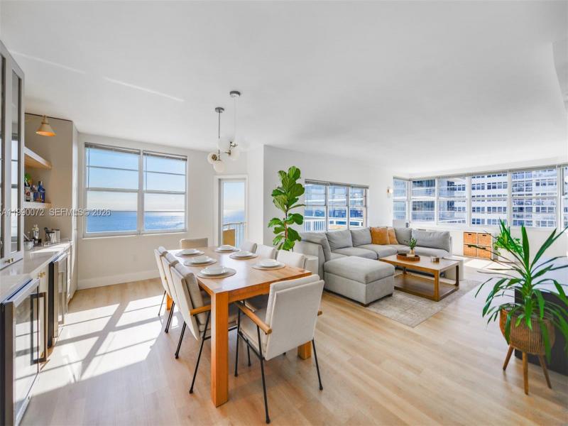 Condo for sale at The Hemispheres 17E
