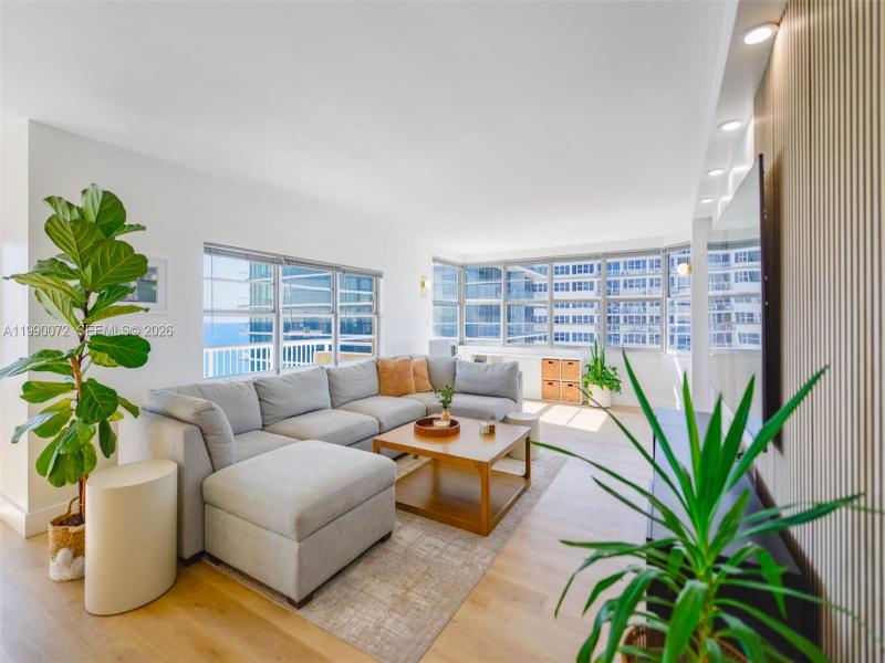 Condo for sale at The Hemispheres 17E
